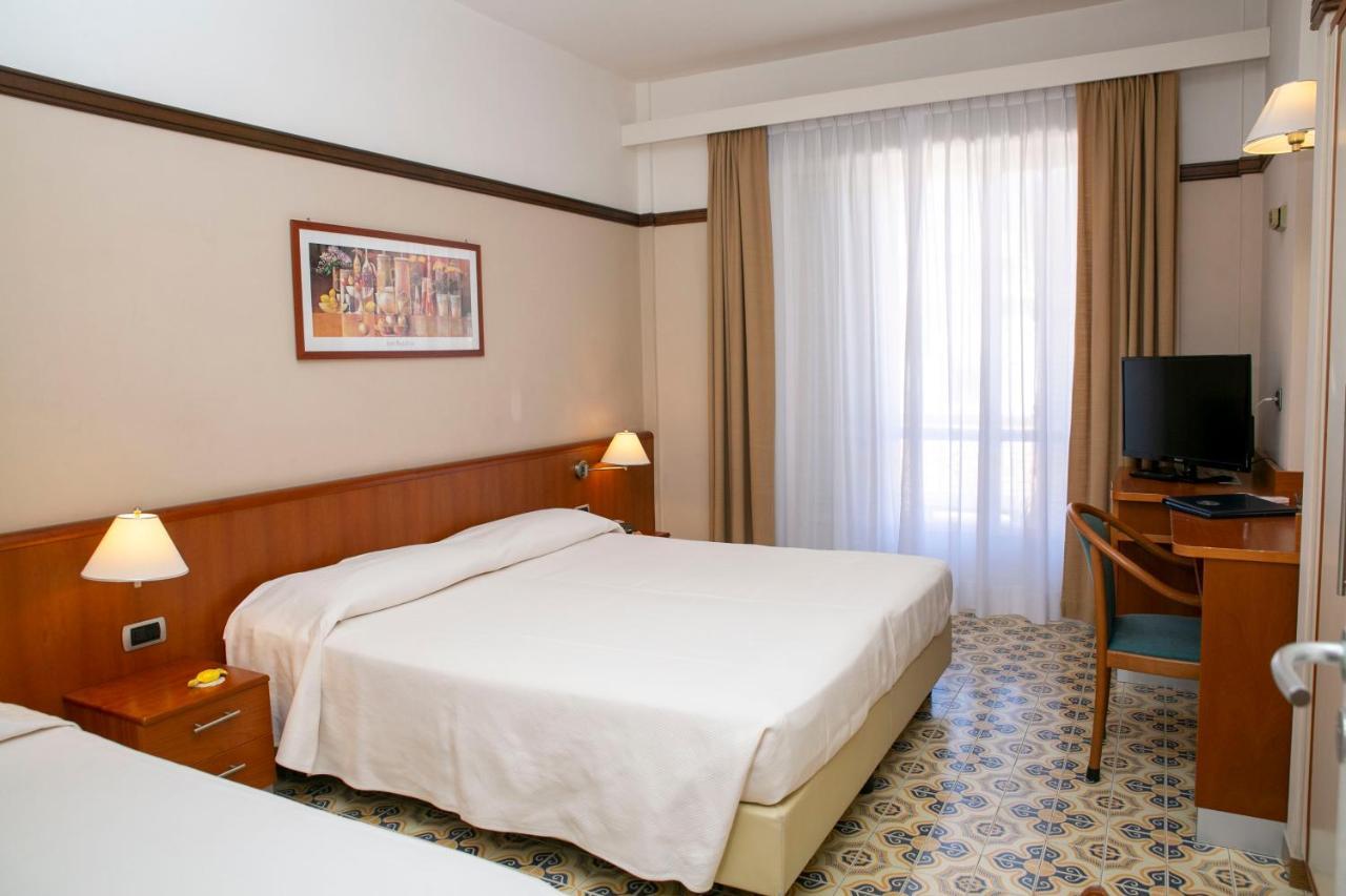 Hotel Pietra Di Luna Maiori Ngoại thất bức ảnh