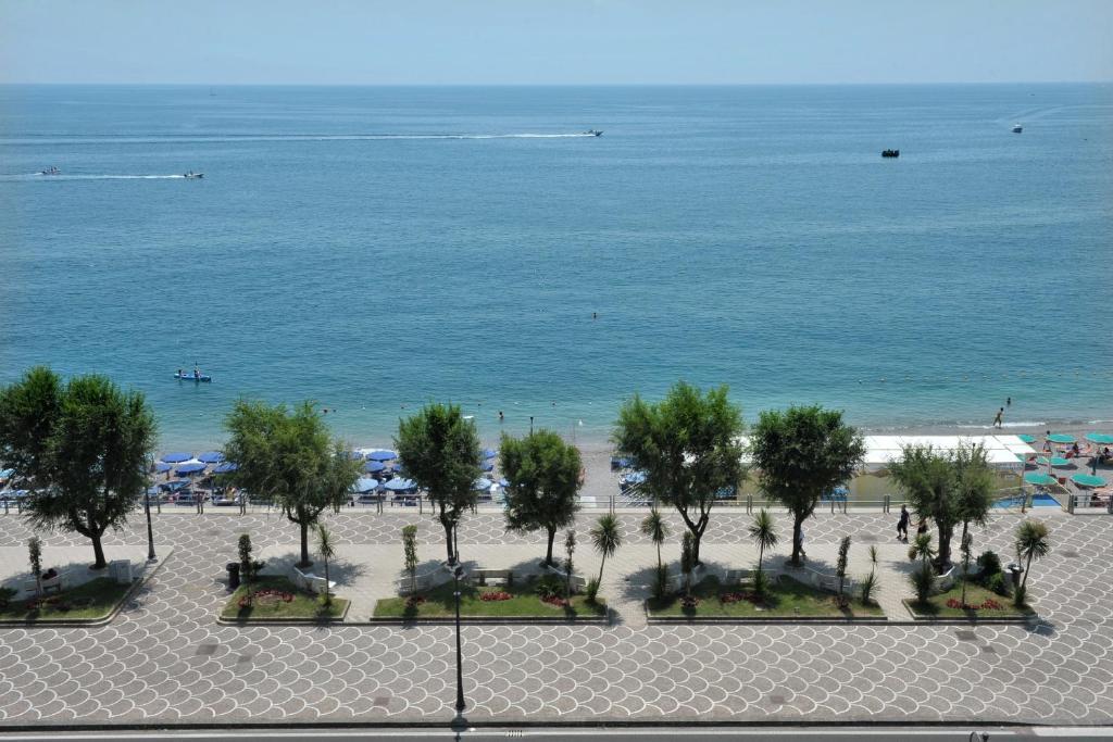Hotel Pietra Di Luna Maiori Ngoại thất bức ảnh